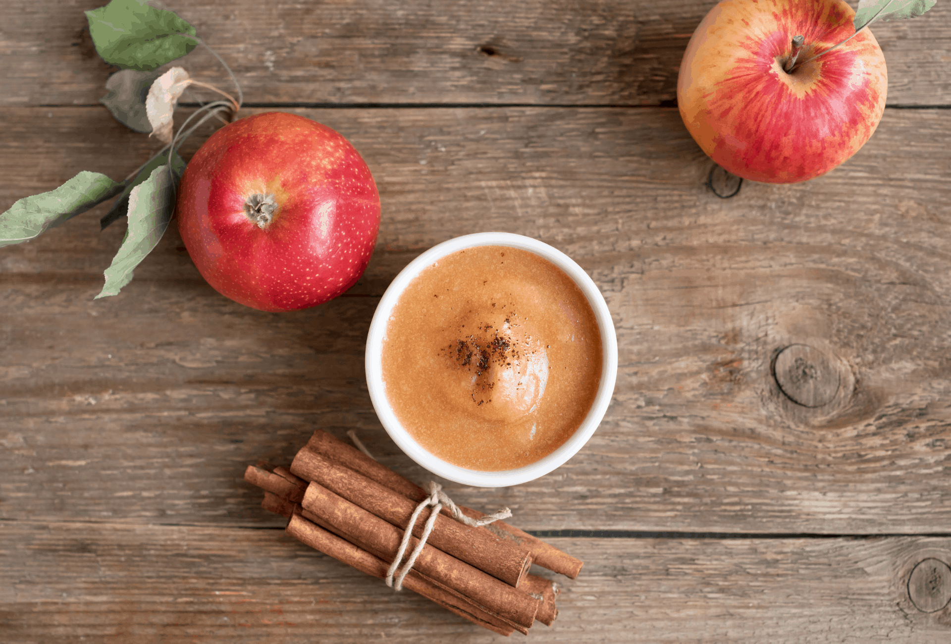 Applesauce with cinnamon